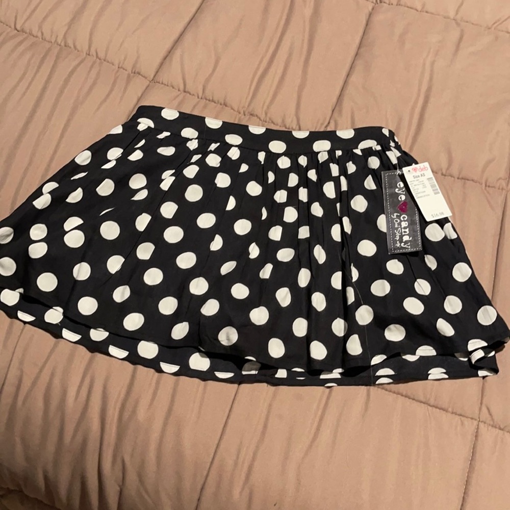 Pleated polka dotted skirt